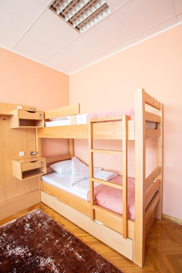 Hostel Amd Beograd Ngoại thất bức ảnh