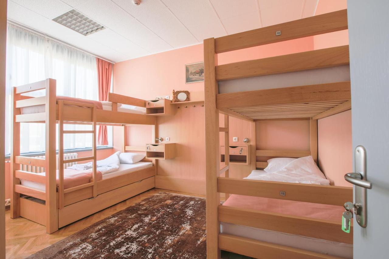 Hostel Amd Beograd Ngoại thất bức ảnh